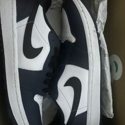 Jordan 1 Golf Low Midnight Navy
