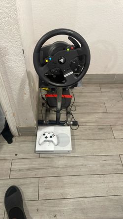 Xbox 1 And Driver Steering Wheel