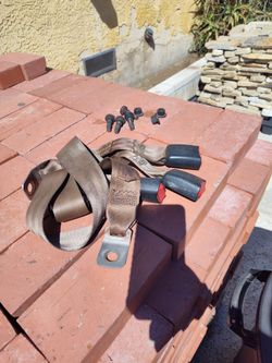 Rear bench seat