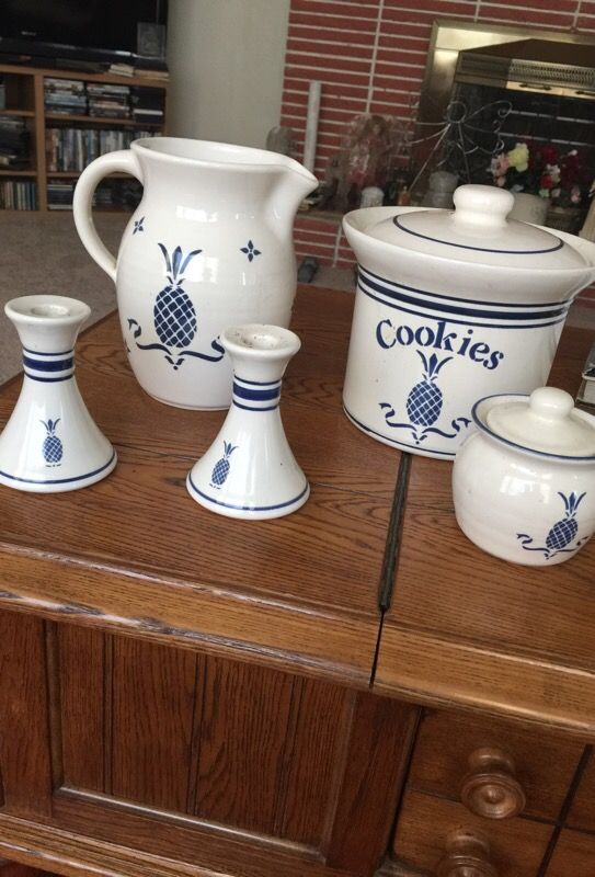 Five Elegant and Beautiful Pfaltzgralt Dutch Country Spectrum Line Cookies Jars