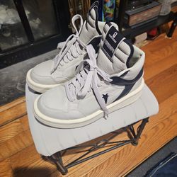 I brand new Converse Turbowpn