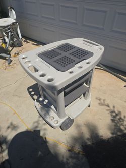 Suncast garden cart. Very good condition