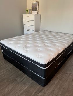 Bamboo Pillow Top Mattress with Box Spring Queen Size Set