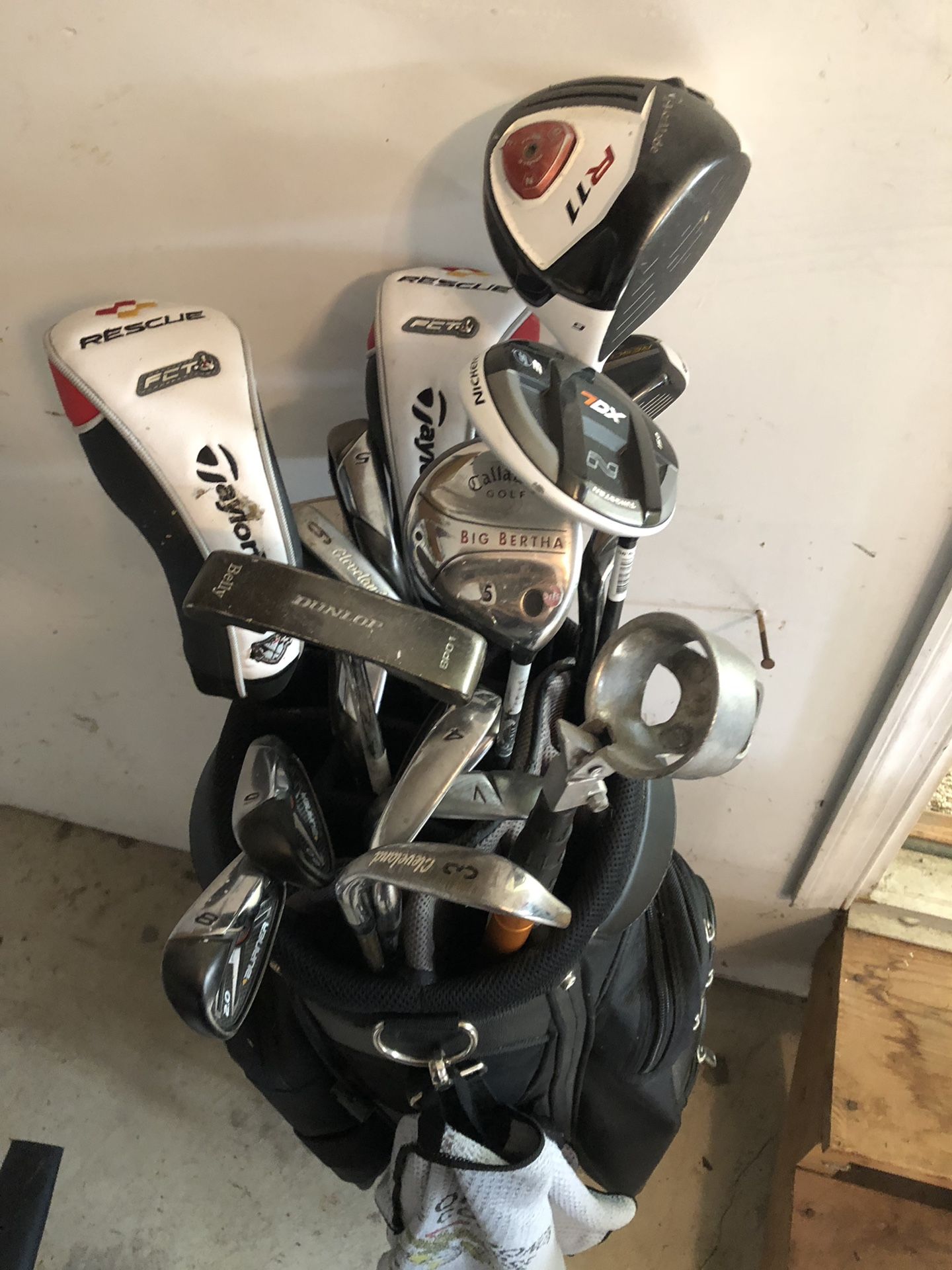 Men’s Golf Club Set (yes it’s still available)