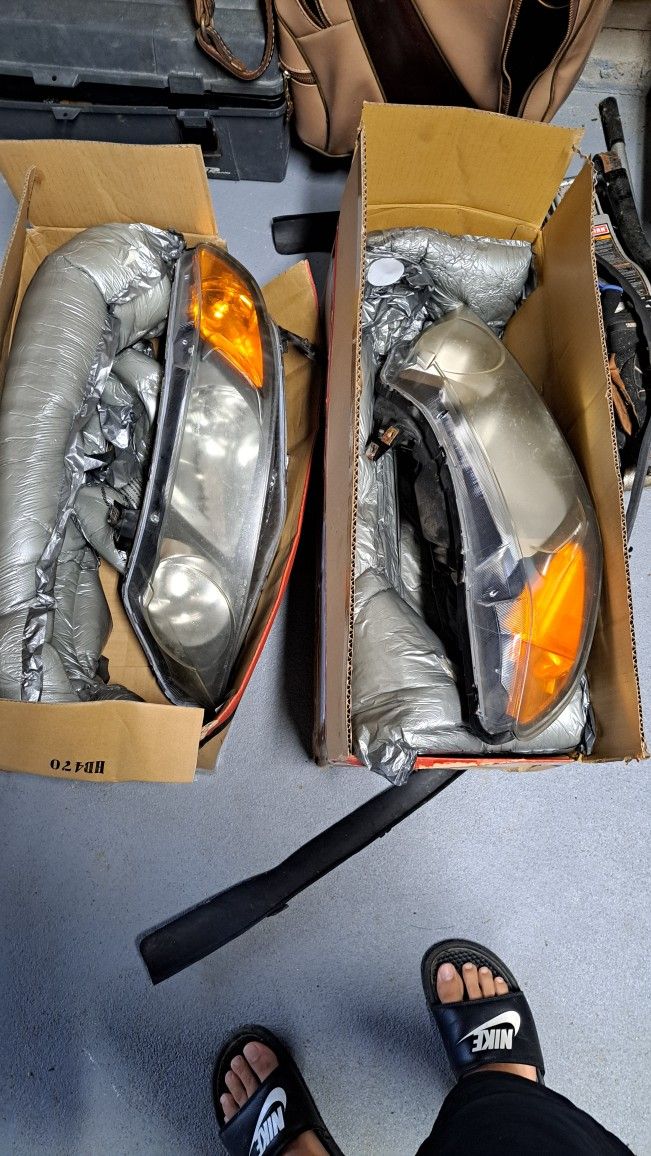 2009 Hinda Civic Head Lights