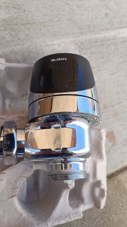 Sloan Automatic Flush Valve / Sensor Flushometer 1.6 GPF — Excellent Condition