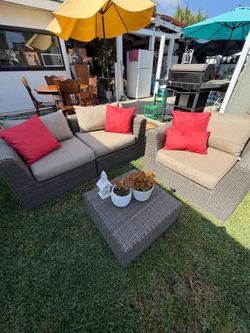 4-Piece Outdoor Resin Wicker Patio Set - Loveseat, 2 Armchairs, Coffee Table
