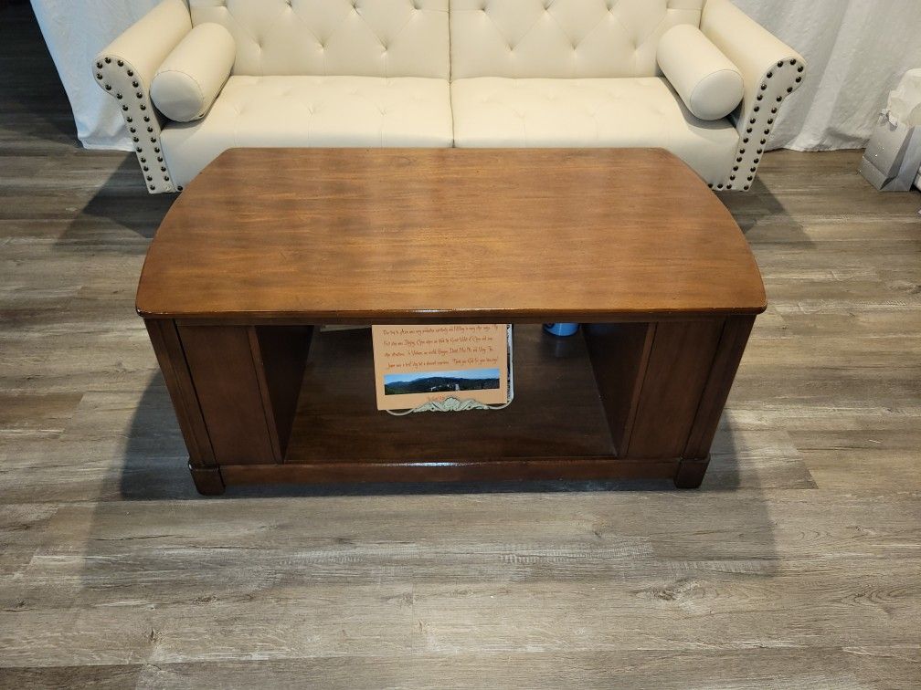 Coffee Table(Wood)