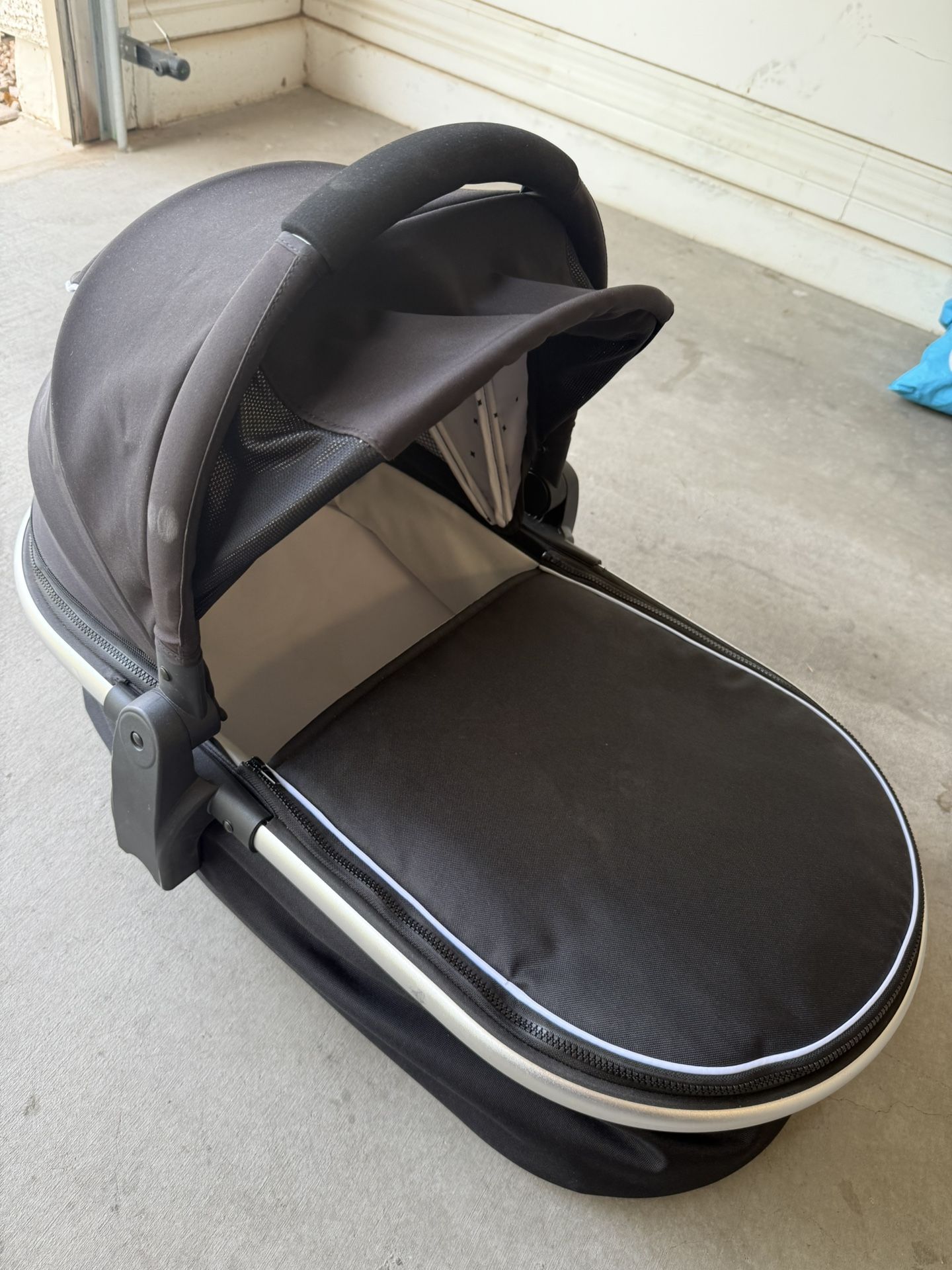 Mockingbird Bassinet