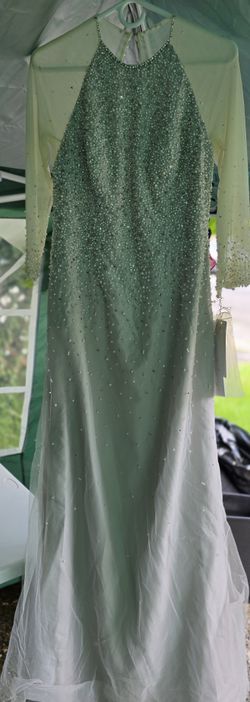 Davids Bridal Wedding Dress SIZE 10