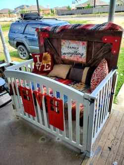Custom baby Crib