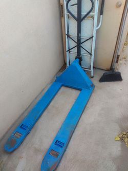 pallet jack