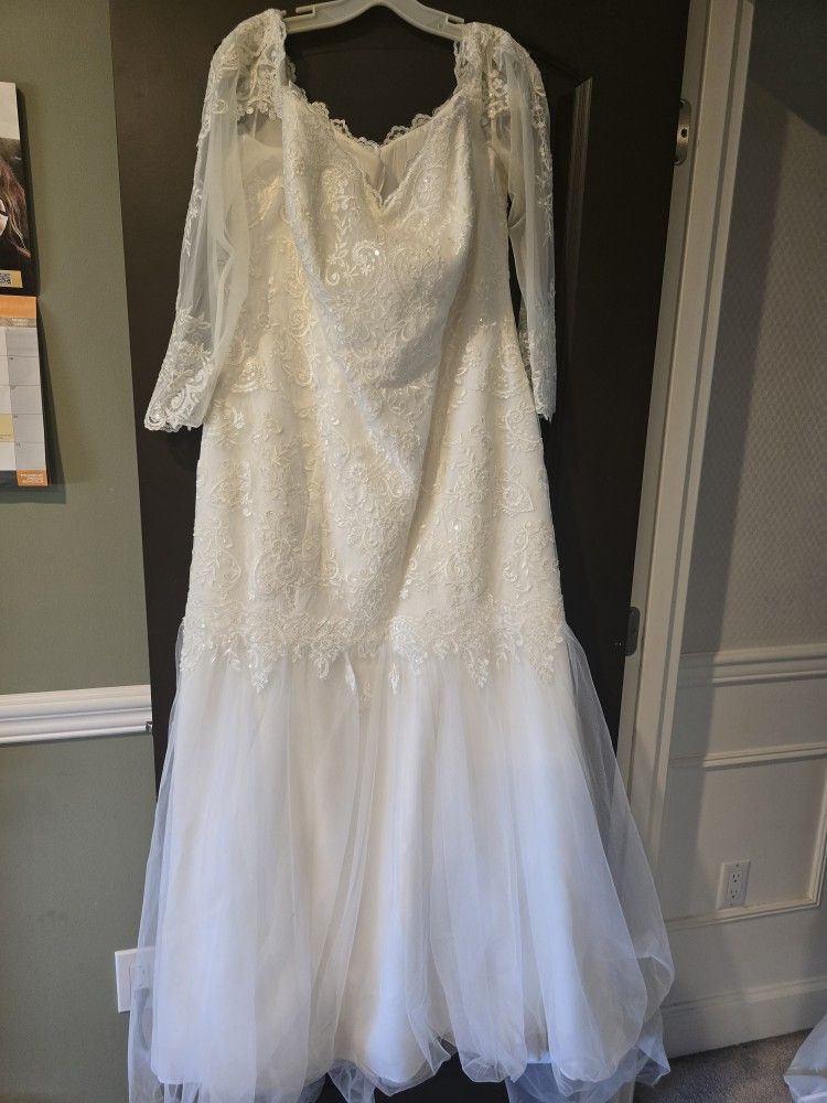 Wedding Dress L