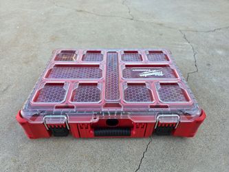 Milwaukee Packout 11-Compartment Impact Resistant Portable Small Parts Organizer