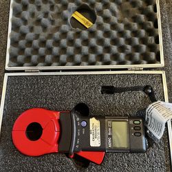Clamp on ground resistance tester