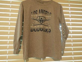 Dodger tee, boys sz L