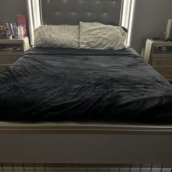 Queen Bed And Mattress 