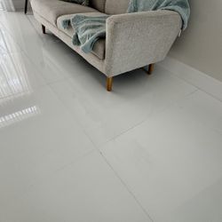 Sofá Pequeño Elegante