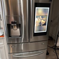 Samsung Refrigerator $500
