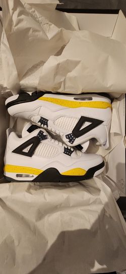 DS JORDAN RETRO 4 TOUR YELLOW SIZE 10