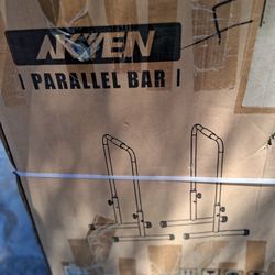 Parall.\nEl bar workout