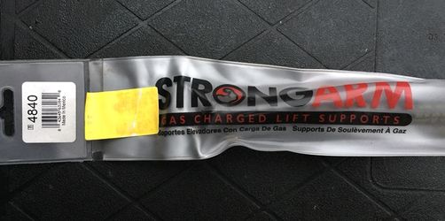 Brand New Strong Arm Gas Charged life support.