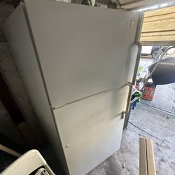 Free Maytag Fridge Pick Up Asap 