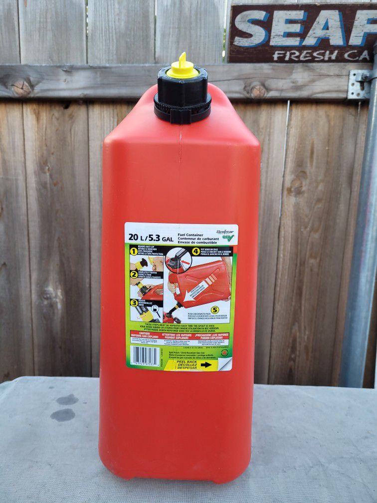 Gas Can Plastic 5 Gal.