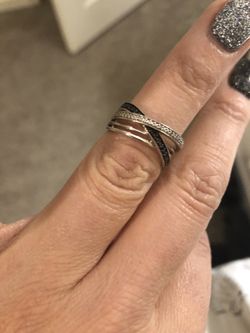 KAYS BLK & White diamond Ring /Hoop set