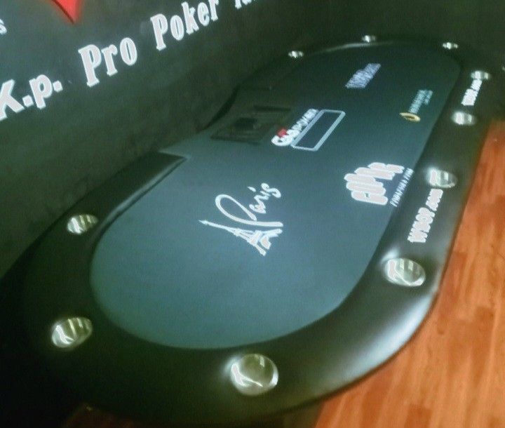 WSOP POKER TABLE NEW