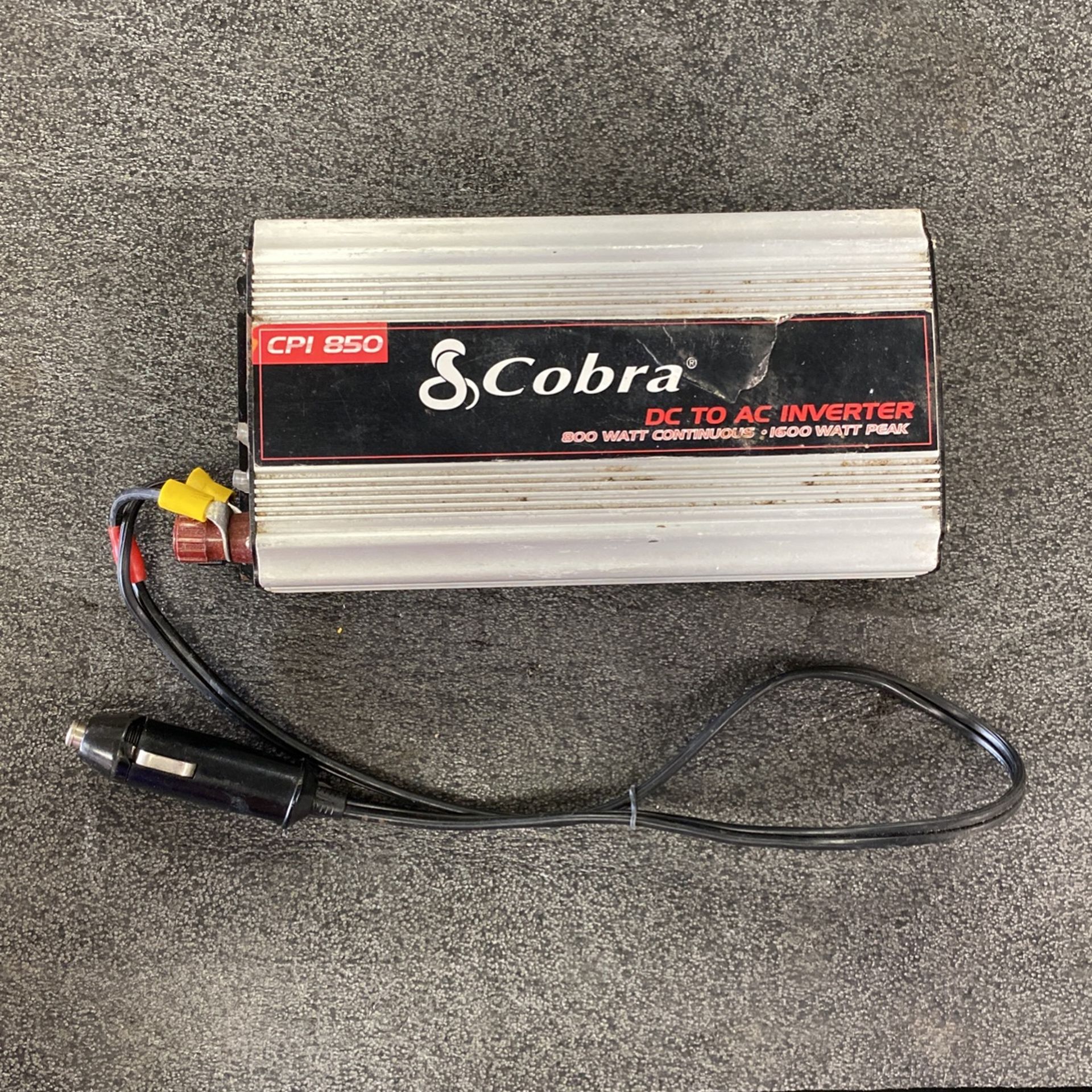 Cobra CPI 850 DC To AC Inverter 800 Watt Continuous 1600 Watt Peak 
