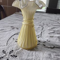 Rare Buttercup Wheat Vase 