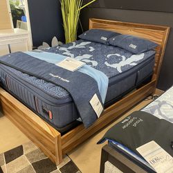 Brown Queen Panel Bed, Dresser and Nightstand 3-piece Bedroom Set / sheesham wood