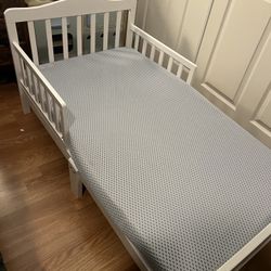 Toddler Bed With Mattress 