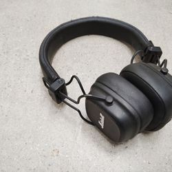 Marshall Bluetooth Headphones 