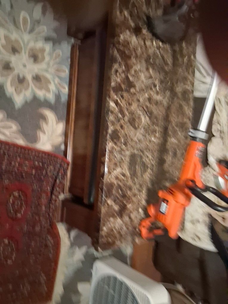 Black And Decker 12 Volt Electric Weed Wacker And Edger