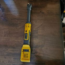 DeWalt Cordless Extended Reach Ratchet Tool 150 nada Menos