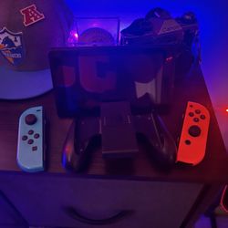 Nintendo Switch Plus Animal Crossing Game 