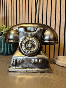 Telephone decor