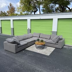 Light Gray Nixon Cloud Sectional - 5 Piece - City Furniture