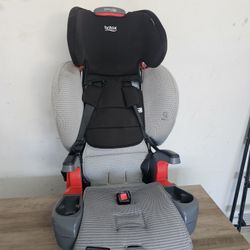 This is a Britax Grow With You ClickTight Harness-2-Booster car seat.