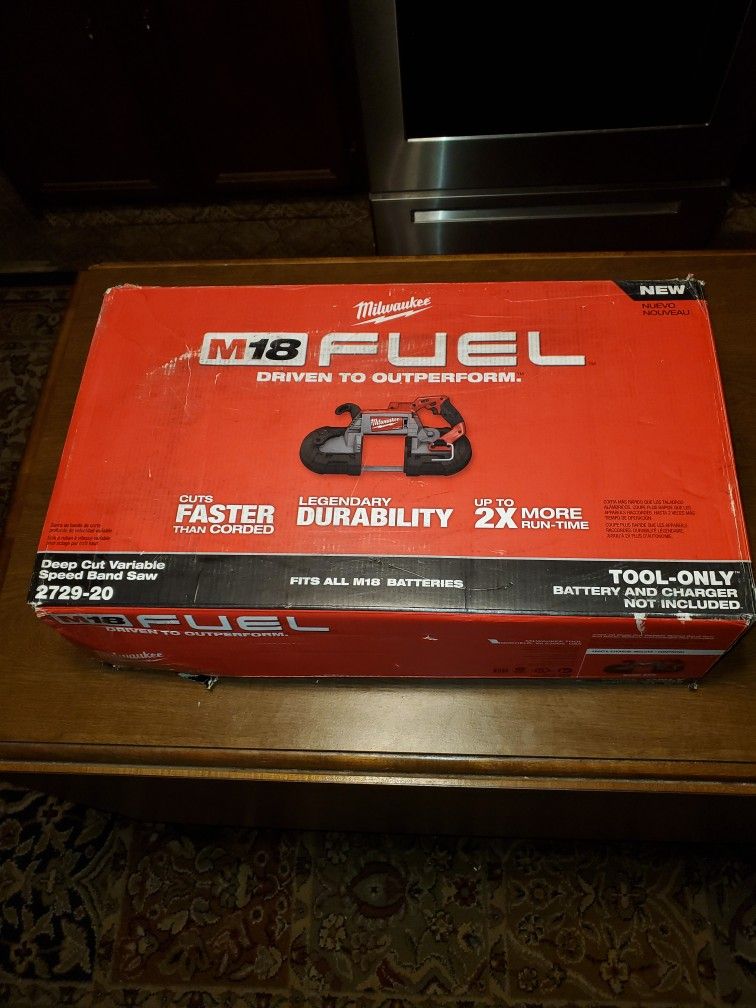 Milwaukee M18 Fuel Deep Cut Variable Speed Band Saw. 275$. No Offers Accepted. Tool Only