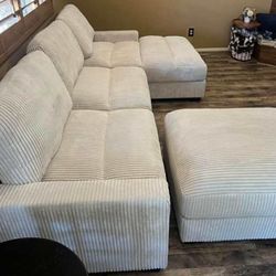 New 4 Piece Modular Sectional Sofa Couch! Extremely Comfortable! Free Delivery 🚚!