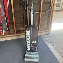 Oreck Vacuum Cleaner 