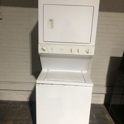 Space maker Washer/dryer Combo