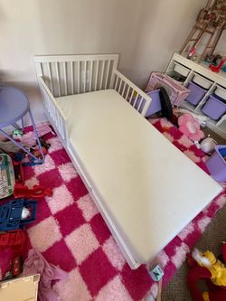 Toddler bed