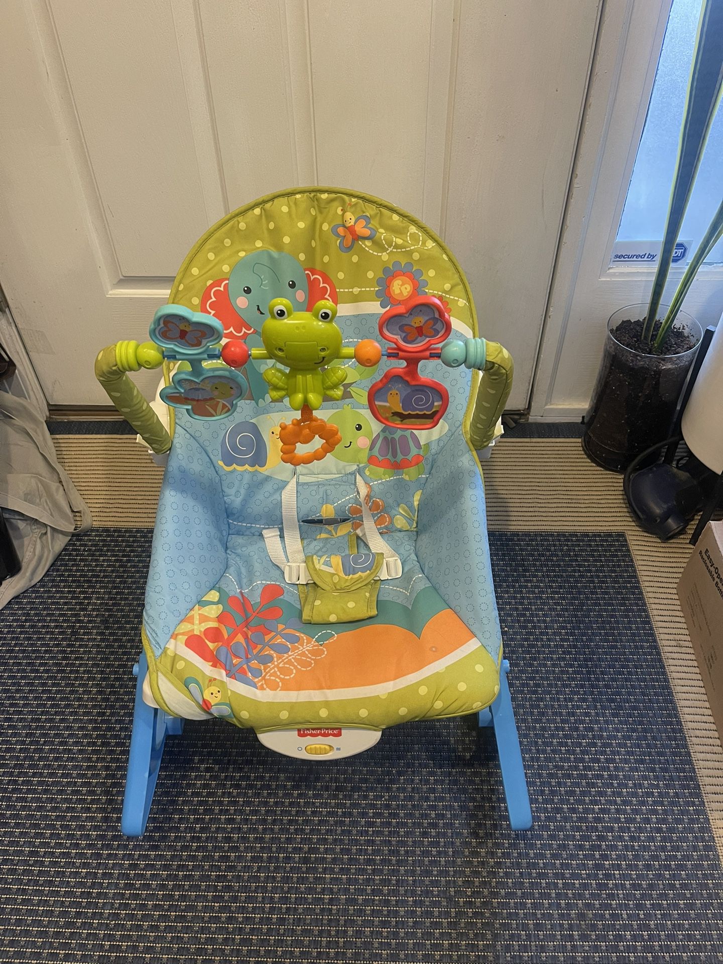 Infant To Toddler Rocking Chair 
