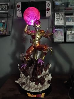 Golden Frieza figure Light Up