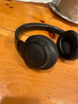 JBL tune 720 Bluetooth headphones