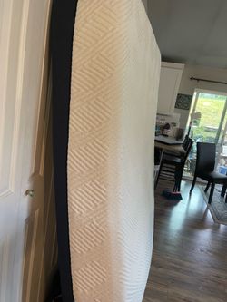 Queen size Lucid Memory foam mattress